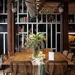 Boutique Patio Del Posadero