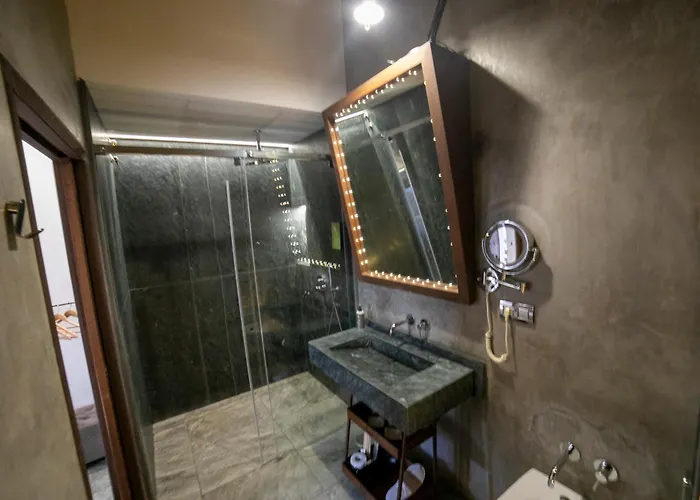 Boutique Patio Del Posadero