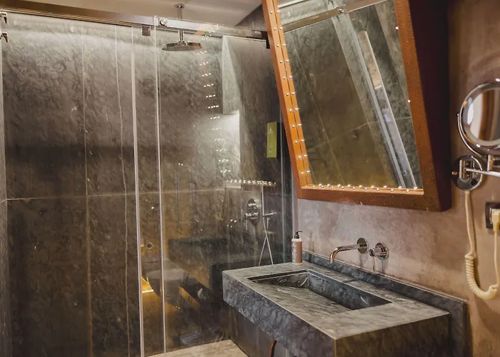 Boutique Patio Del Posadero