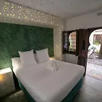 Boutique Patio Del Posadero Hotel
