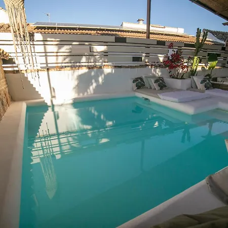 Boutique Patio Del Posadero Hotel