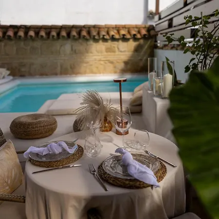 Boutique Patio Del Posadero